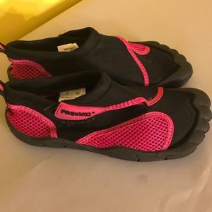 Boys Fresko Heavy Duty Molded Water Shoes 5